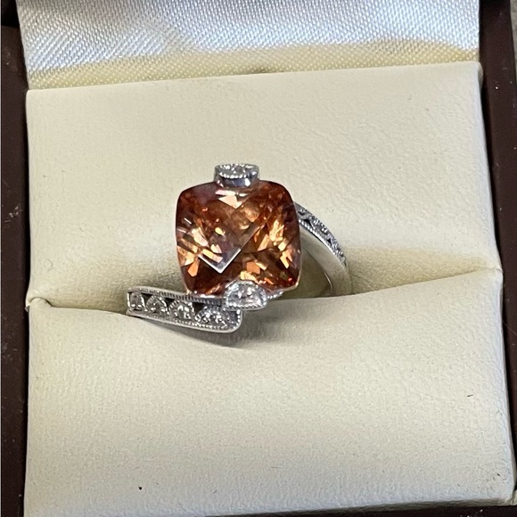 CZ topaz ring size 6 - Picture 1 of 7